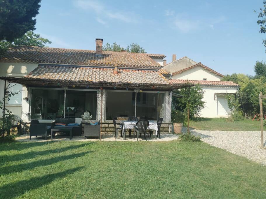 Maison Avec Piscine Dans Village Provencal. Courthézon Esterno foto