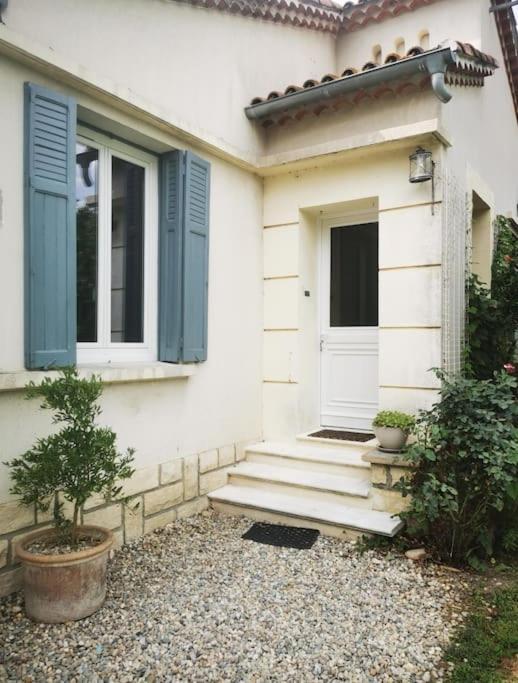 Maison Avec Piscine Dans Village Provencal. Courthézon Esterno foto