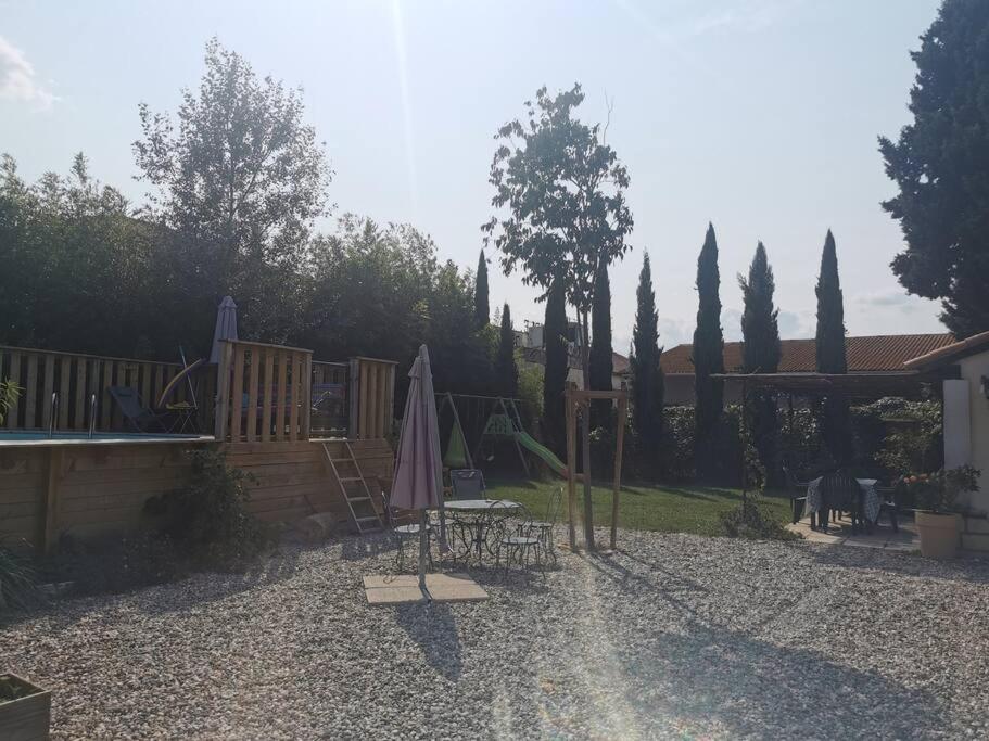 Maison Avec Piscine Dans Village Provencal. Courthézon Esterno foto