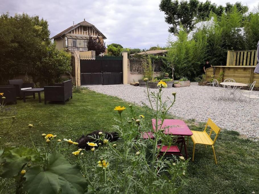 Maison Avec Piscine Dans Village Provencal. Courthézon Esterno foto